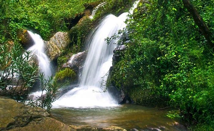 Cascada en el entorno del Parque Natural Sierra de Aracena y Picos de Aroche